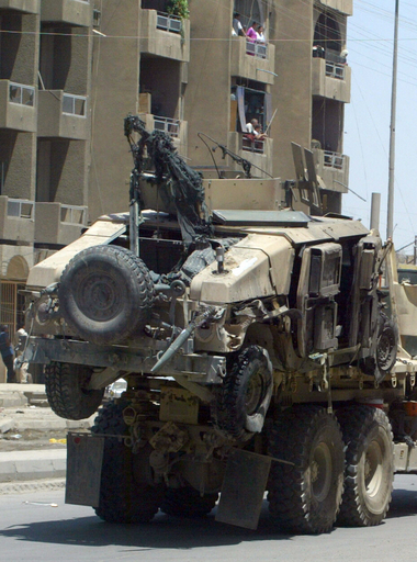 バグダッドで自動車爆弾テロ、29人死傷