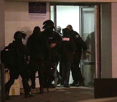 仏北東部ランスに対テロ部隊、パリ銃撃犯追跡で