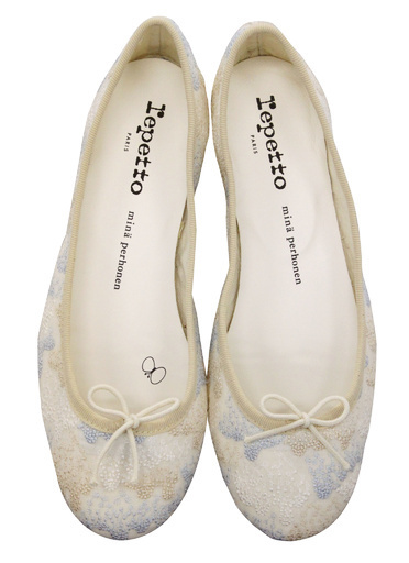 レペットがミナ ペルホネンとコラボ、キュートなバレリーナシューズが登場