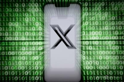 マスク氏「Xに大規模サイバー攻撃」 原因めぐり臆測広がる