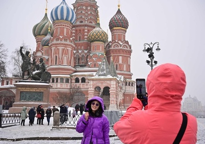 ロシア首都に中国人観光客 団体旅行解禁で