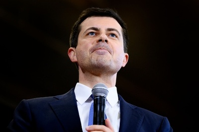 ブティジェッジ氏、米大統領選から撤退 米メディア