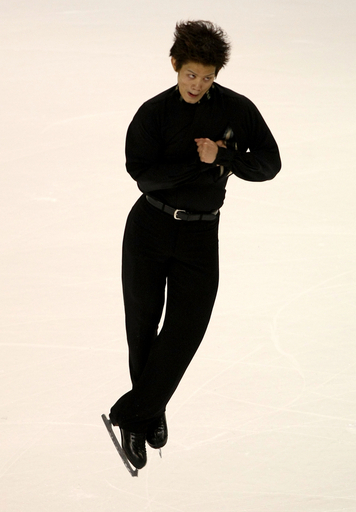 小塚 男子シングルSPで3位、フィギュアGP第1戦