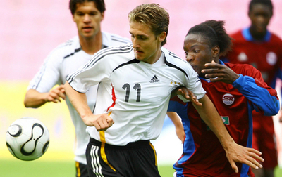 ＜06サッカーW杯＞ドイツ代表 地元チームとの練習試合を行う - スイス