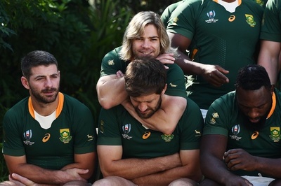 ラグビーW杯決勝前日、南アフリカ代表が記念撮影