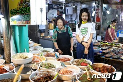 韓国大統領妻、各地で積極「エコ活動」