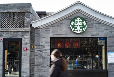 30元コーヒーは売れなくなった？「スターバックスたち」の次の一手は