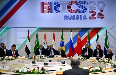 プーチン氏、BRICSサミットで「多極的世界秩序」強調