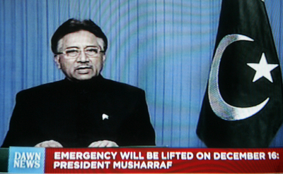 ムシャラフ大統領、非常事態宣言を12月16日に解除