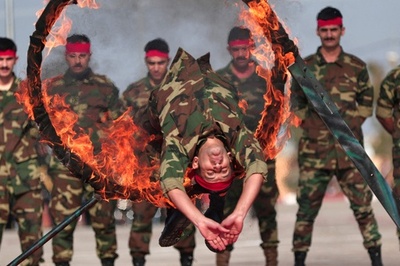 クルド人治安部隊「ペシュメルガ」卒業式