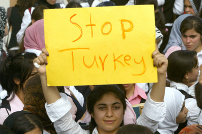 「外交努力は続ける」とトルコ、クルド人武装勢力への越境軍事行動で