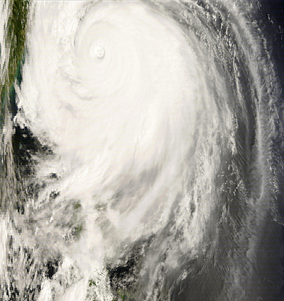 台風15号、台湾に上陸 暴風雨で数百人が避難