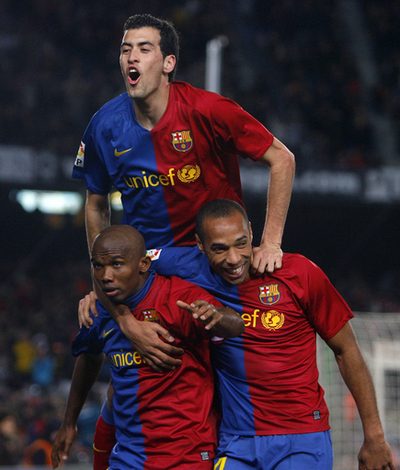 バルセロナ ヒホンを下し10連勝