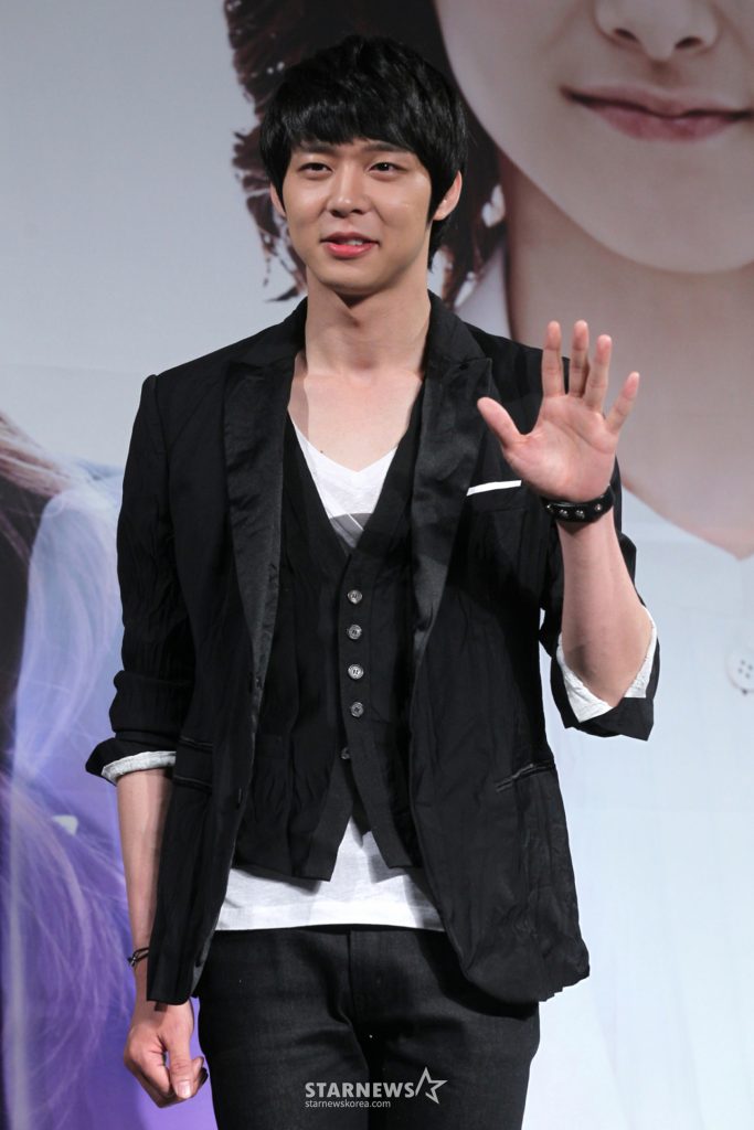 (c)STARNEWS