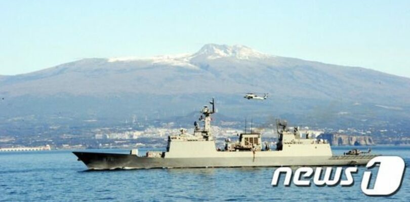 海軍駆逐艦「文武大王」(c)news1