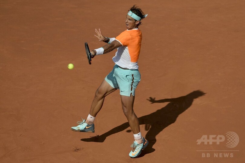 ナダル、「最悪」のプレーでフォニーニに敗れる バルセロナ・オープン