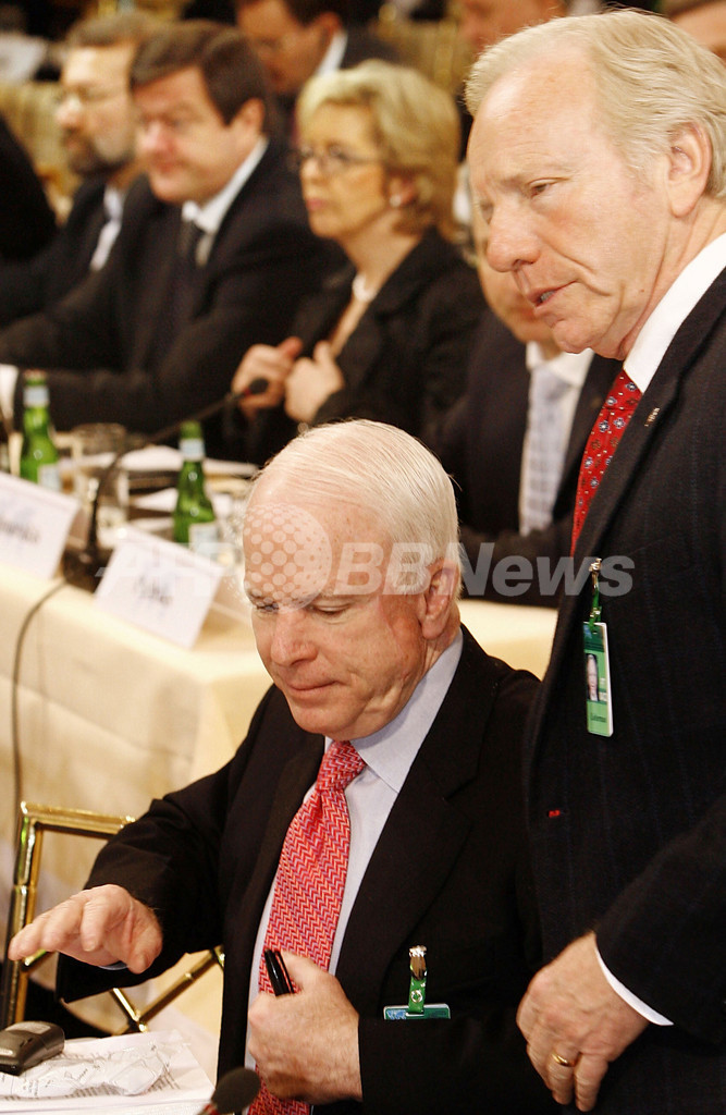 マケイン米上院議員、同盟国にアフガニスタン増派呼びかけ - ドイツ