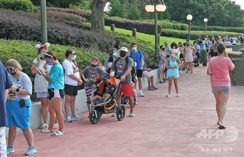 コロナ禍のなか営業再開、米フロリダのディズニー・ワールド