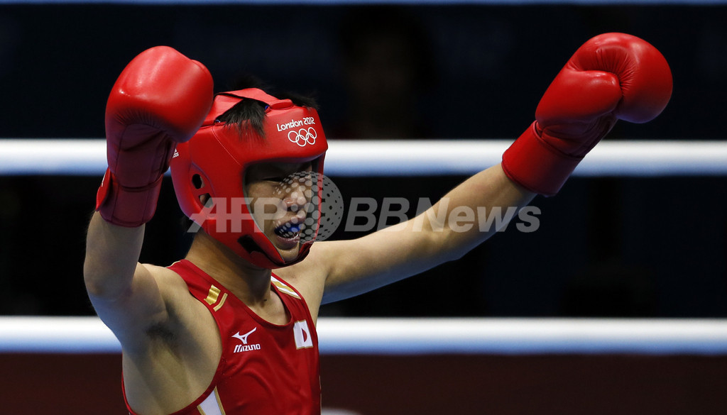 清水、提訴が認められ準々決勝進出 ボクシング男子バンダム級 清水、提訴が認められ準々決勝進出 ボクシング男子バンダム級