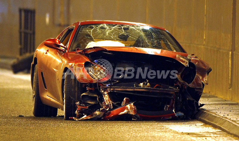 C ロナウド選手 交通事故 愛車フェラーリ大破もけがはなし 写真9枚 国際ニュース Afpbb News
