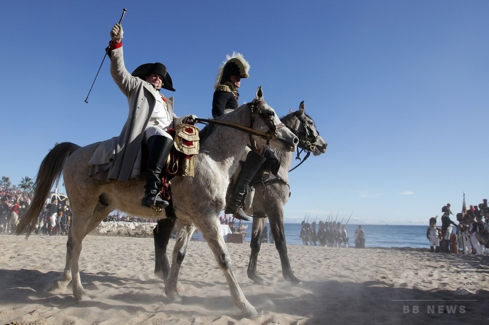 ナポレオン再上陸から200年、南仏で再現イベント 写真19枚 国際