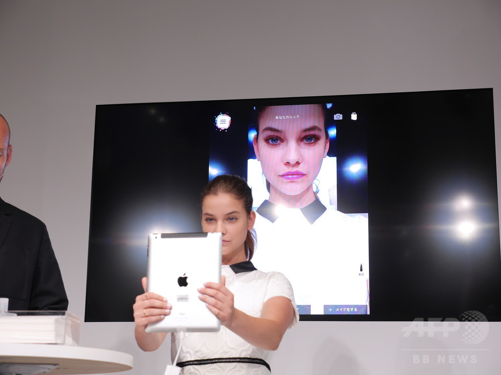 「ロレアル メイクアップ デザイナー パリ」8月日本上陸、メイクアップコレクションやアプリなど