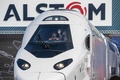 仏西部ラロシェルにある鉄道車両大手アルストムの工場で公開されたフランス国鉄向けの次世代高速鉄道車両「TGV M」（2022年9月9日撮影）。(c)XAVIER LEOTY / AFP