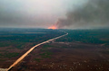 ブラジルの熱帯湿原パンタナルで発生した火災を捉えた航空写真（2023年11月19日撮影、資料写真）。(c)ROGERIO FLORENTINO / AFP