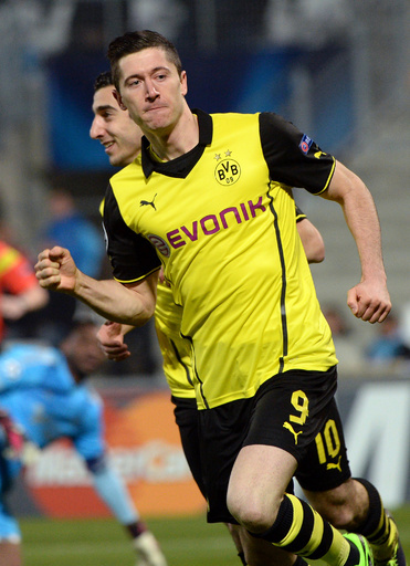 バイエルン移籍のレワンドフスキ、今季終了までドルトムントへの忠誠誓う