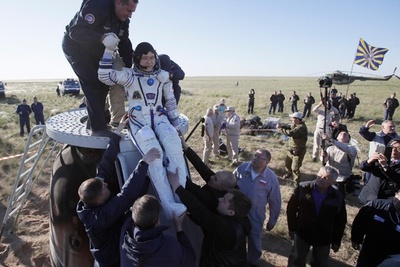 宇宙飛行士の金井さん帰還 ISSに168日滞在