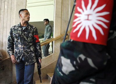 フィリピンで公判中のクーデター犯らが逃走、ホテルを占拠