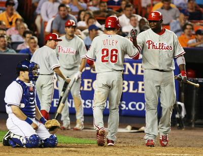 フィリーズ メッツを延長戦の末降す