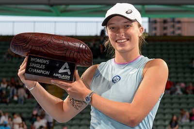 全仏女王シフィオンテクがアデレード国際制覇、ツアー2勝目