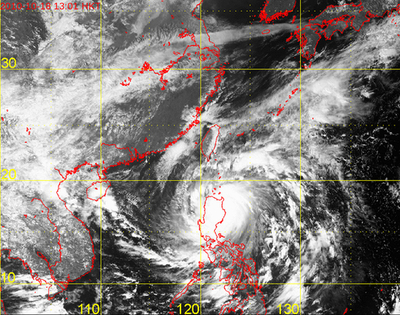 大型で猛烈な台風13号、フィリピンに上陸