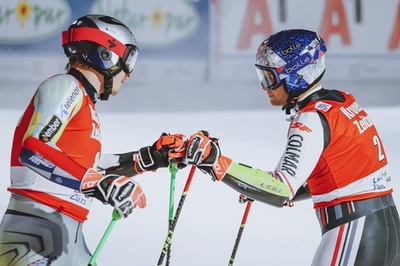 パンテュローが男子パラレル初戦で優勝 アルペンW杯