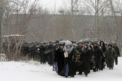 カザフスタンの炭坑で爆発事故、30人死亡か