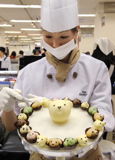 バレンタインデー目前！60店舗のチョコが一堂に 高島屋