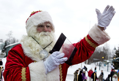 スウェーデンでサンタが競う大会、今年の世界一が決定