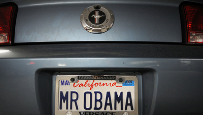 車のナンバープレートは「オバマ氏」