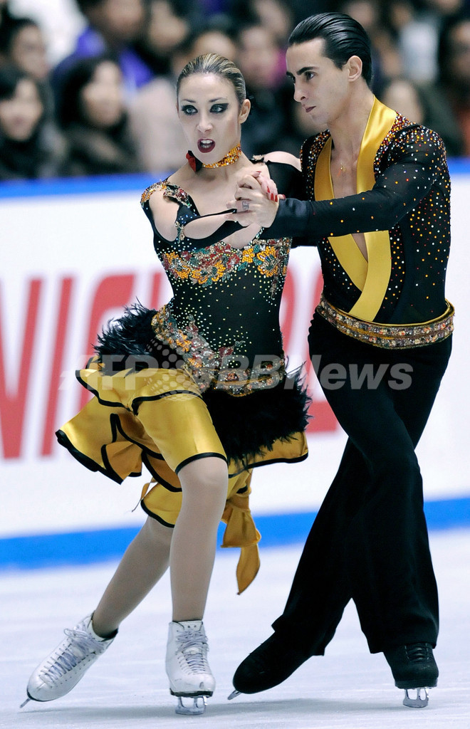 ファイエラ／スカリ組が規定で首位、フィギュアGP第6戦