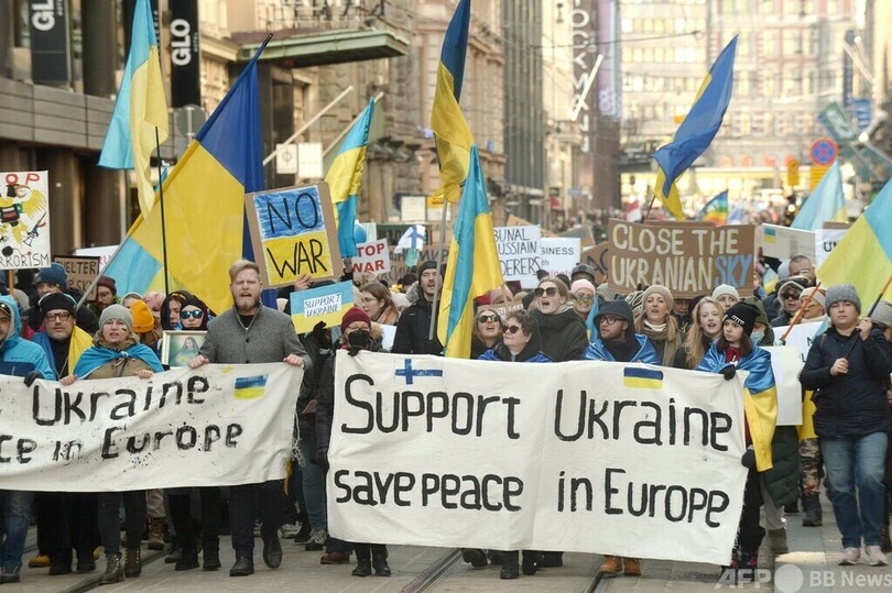 欧米各地でロシア抗議デモ