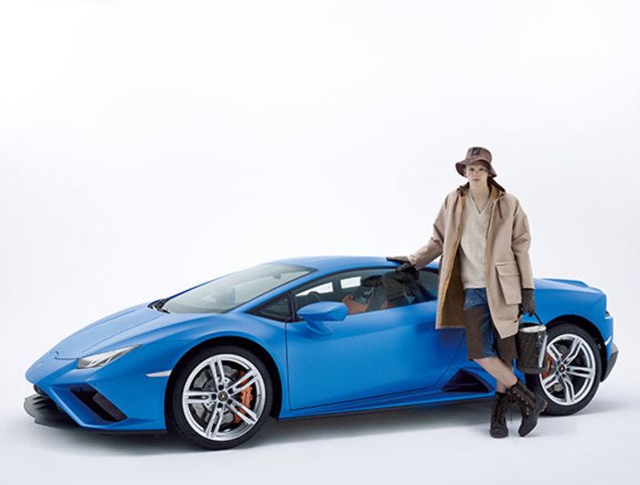 スタイリスト 祐真朋樹が提案 乗る車 着る服 Lamborghini Huracan Evo Rwd Fendi Engine Web