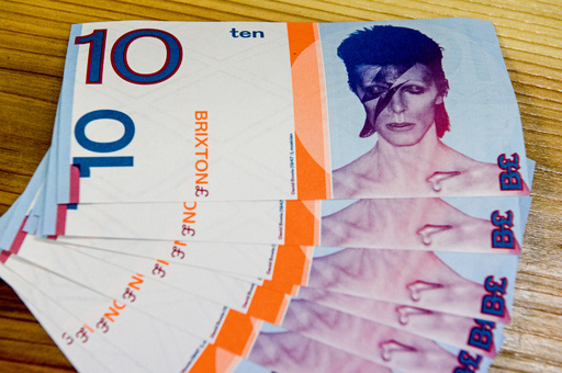 ボウイさん、出生地では紙幣のデザインにも 写真3枚 国際ニュース