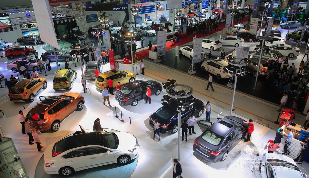 7月の中国自動車販売0.4%減 在庫は5か月連続上昇 7月の中国自動車販売0.4%減 在庫は5か月連続上昇