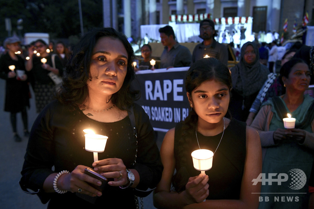 カースト最下層の19歳女性が集団レイプ死、インド全土に怒り カースト最下層の19歳女性が集団レイプ死、インド全土に怒り
