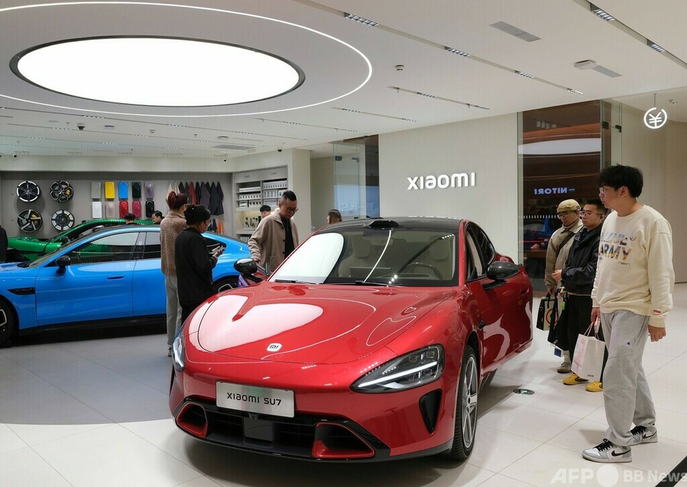 シャオミが今後3年でAIに600億元投資 新型EV「SU7」も発表