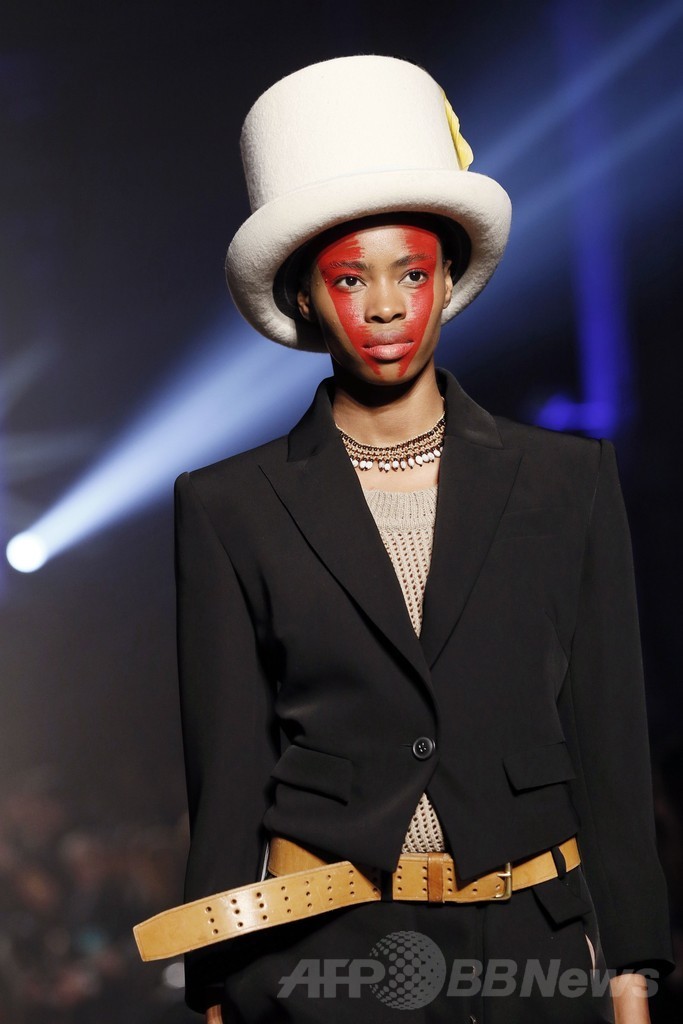 ＜14/15年秋冬パリコレクション＞ヴィヴィアン・ウエストウッド