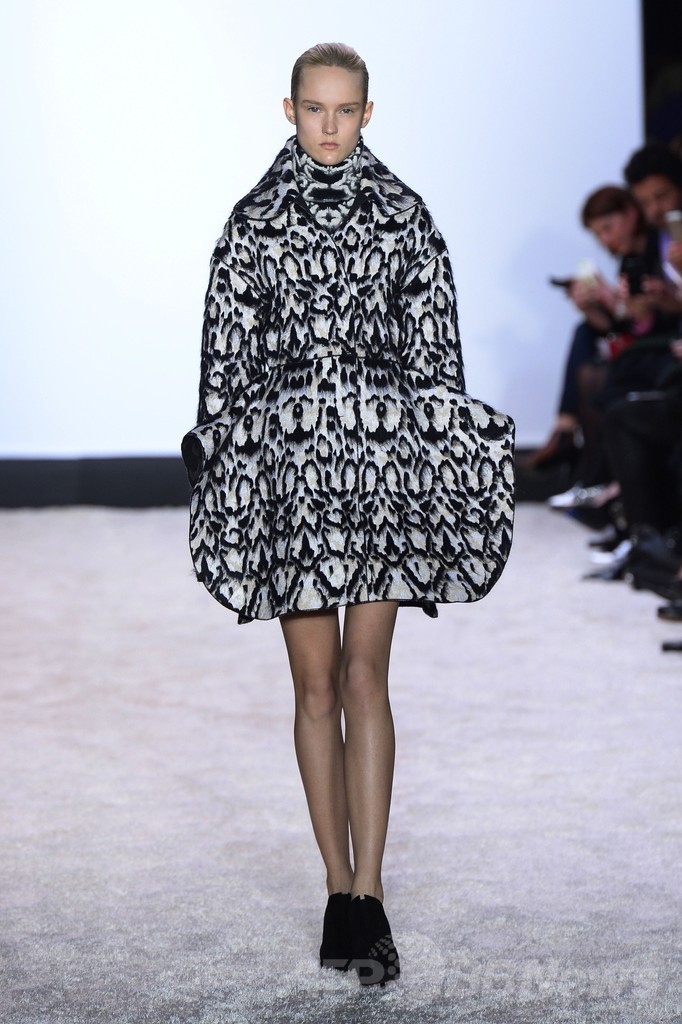 ＜14/15年秋冬パリコレクション＞ジャンバティスタ・ヴァリ