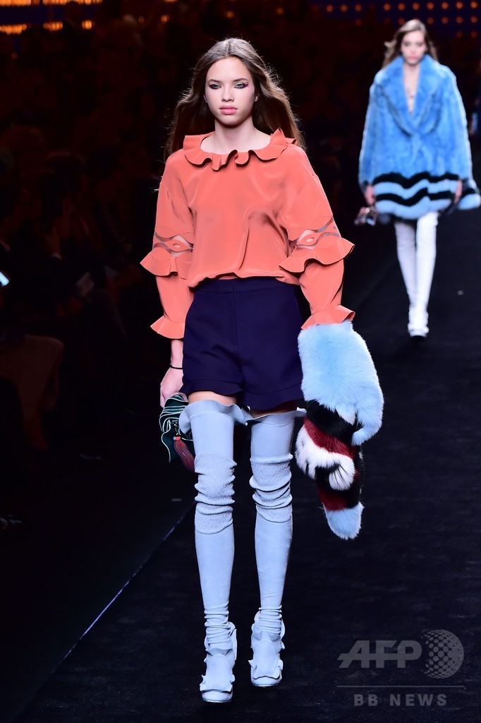 「フェンディ」16/17年秋冬コレクション