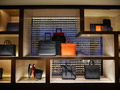 13日にリニューアルオープンする「ルイ・ヴィトン（Louis Vuitton）」松屋銀座店の店内の様子（2013年9月12日撮影）。(c)MODE PRESS